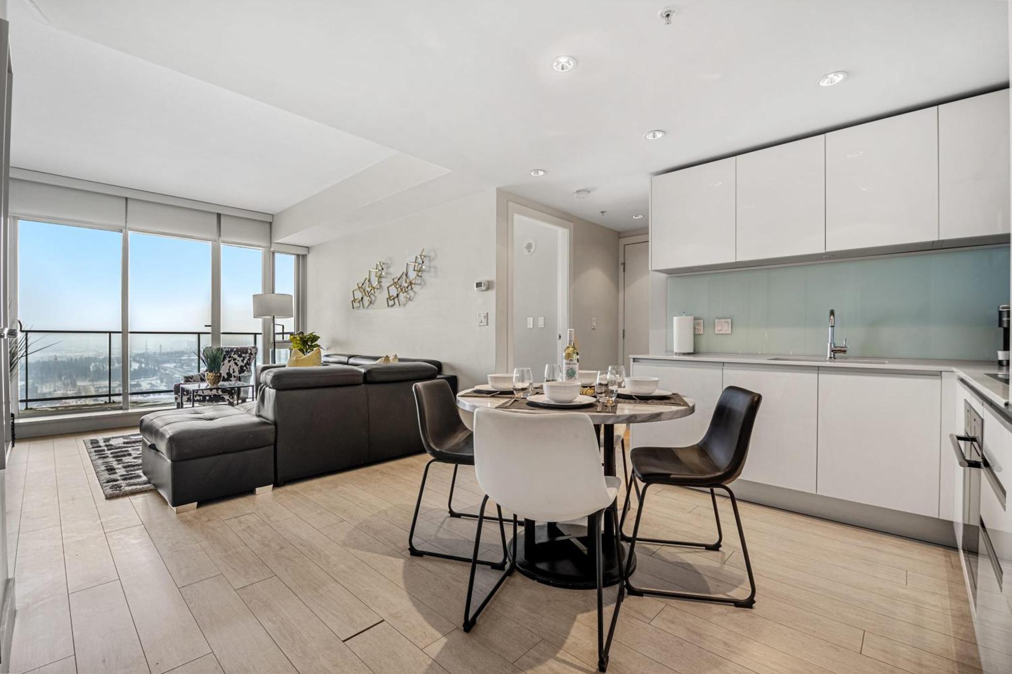 Stunning 34Th Floor Views, Prime Downtown Location - Near Stampede, Casino, Bars! Free Banff Pass, Parking, Wine! Villa YYC Eksteriør billede