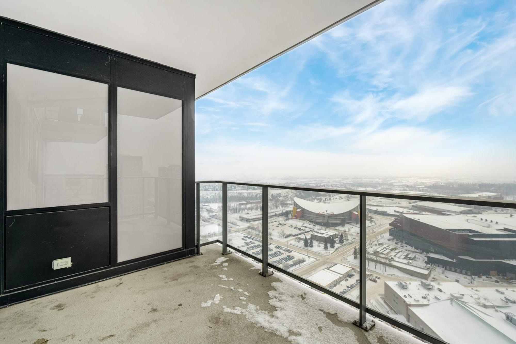 Stunning 34Th Floor Views, Prime Downtown Location - Near Stampede, Casino, Bars! Free Banff Pass, Parking, Wine! Villa YYC Eksteriør billede